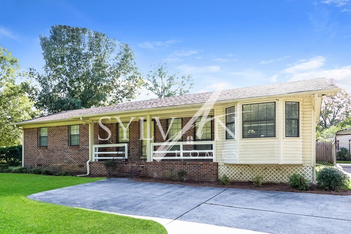 Primary Photo - Lovely 3BR, 2BA Brick Rancher