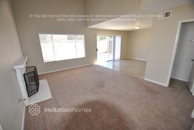 Building Photo - 127 Peppertree Dr