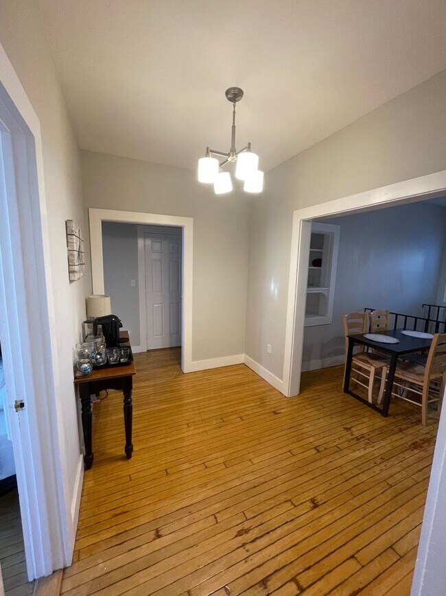 Foto del edificio - 5 BED LISTING IN ALLSTON