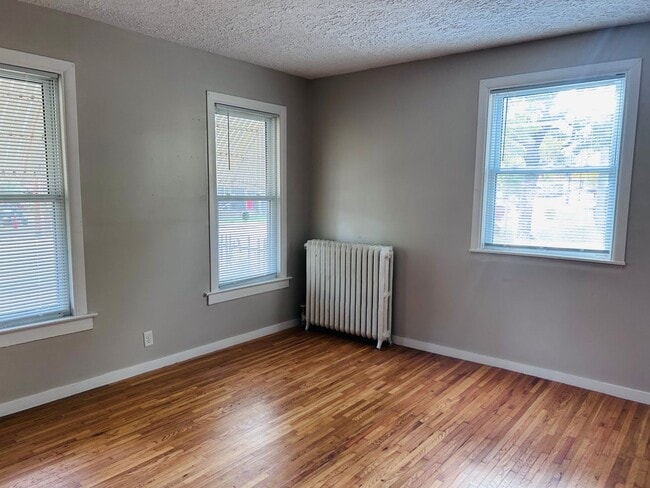 Foto del edificio - 567 Livingston Ave