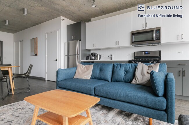 Building Photo - 60 E Randolph St