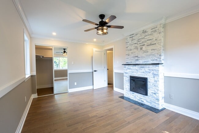 Building Photo - Lovely 3 BR/1 BA Condo in Benning Ridge!