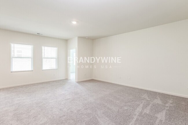 Building Photo - 7533 Saffron Ave