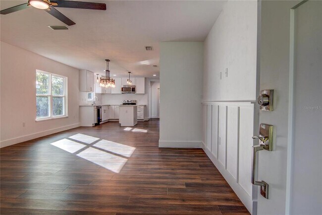 Foto del edificio - 15506 NW 134th Terrace