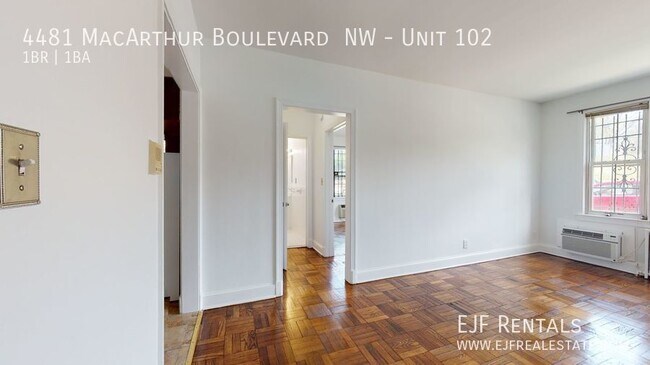 Foto del edificio - 4481 MacArthur Blvd NW