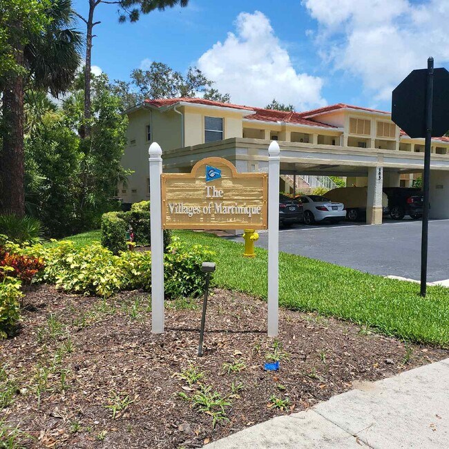 Foto del edificio - 965 Tarpon Cove Dr