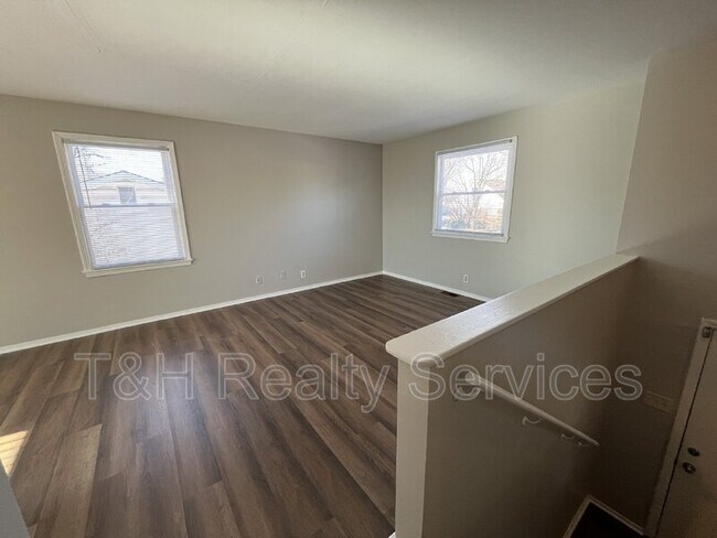 Foto del edificio - 8441 E 34th St