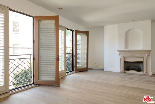 Foto del edificio - 137 S Spalding Dr