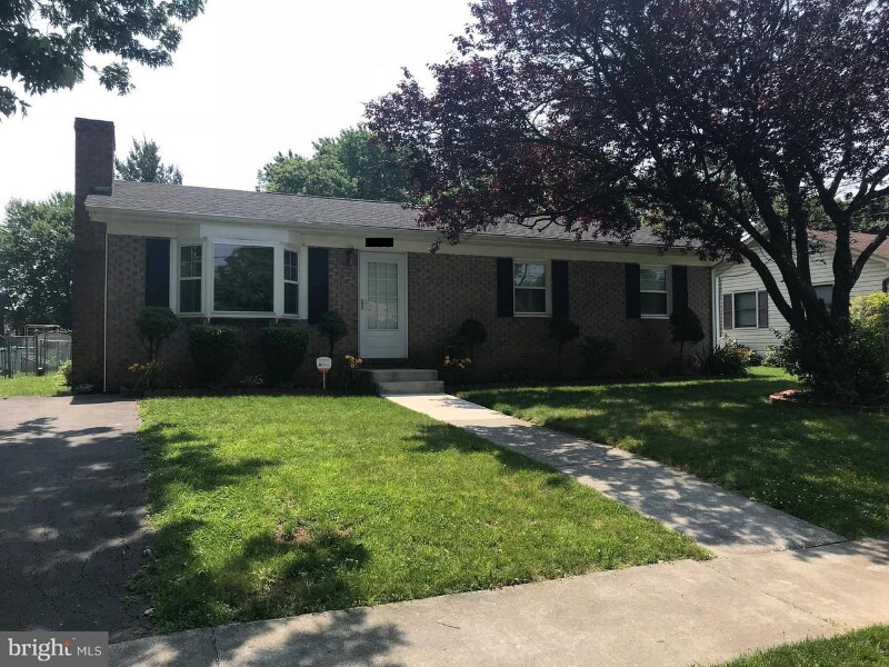Primary Photo - 1 Butler Ave