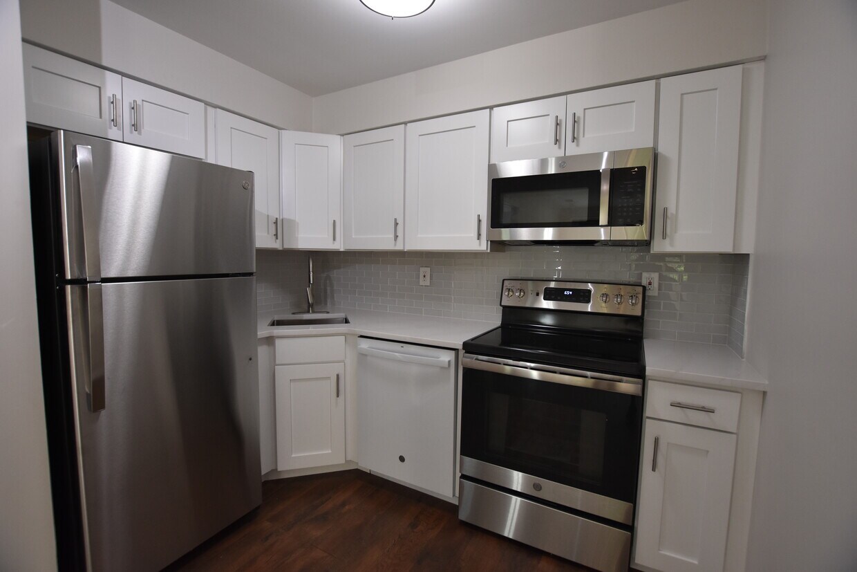 Kitchen - 24 Sunrise Drive