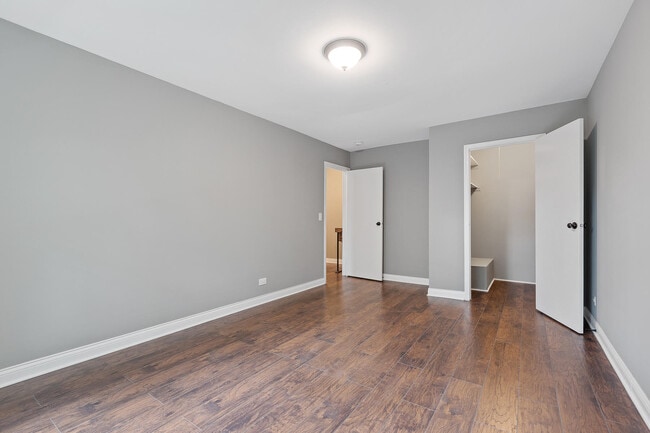 Building Photo - 223 Foxhead Ct