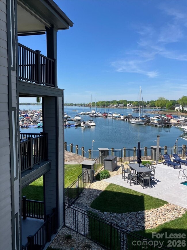 Building Photo - 18809 Vineyard Point Ln