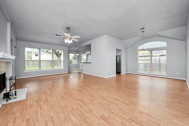 Building Photo - 9711 Andrews Ln