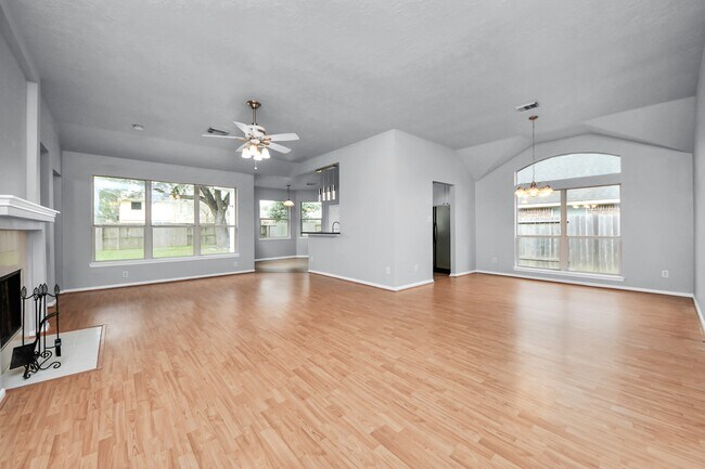 Foto del edificio - 9711 Andrews Ln