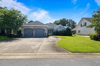 Building Photo - 35 Derby Downs Cir