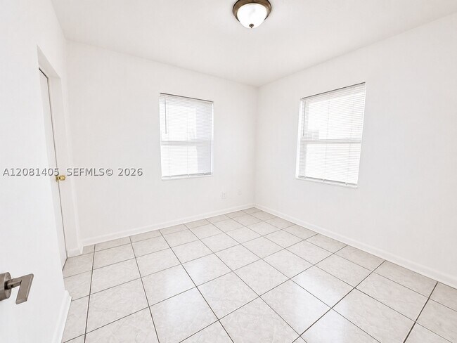Foto del edificio - 1405 NW 5th St