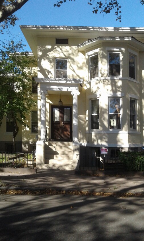 Primary Photo - 233 St John St