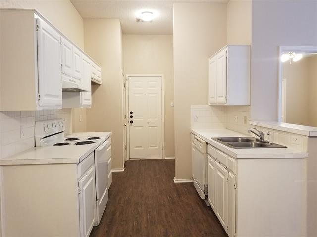 Building Photo - 6408 Valleybrooke Ct