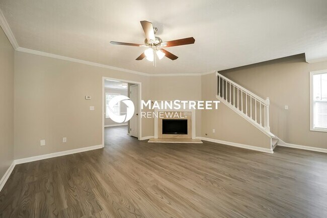Photo - 4 Bedroom Pet-Friendly Home in Rex, GA with Main Street Renewal