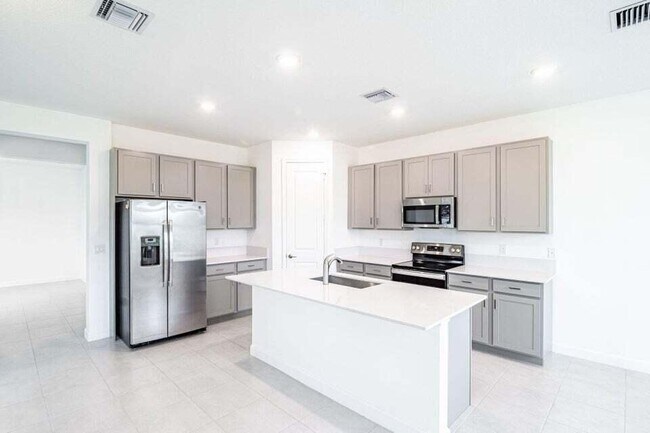 Building Photo - 4819 Navali Dr