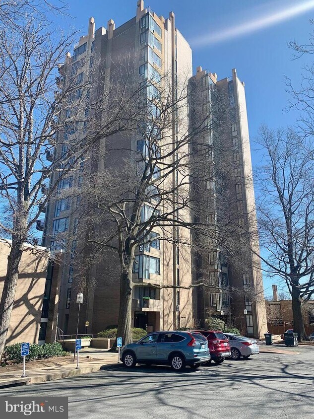 Primary Photo - 11400 Washington Plaza W