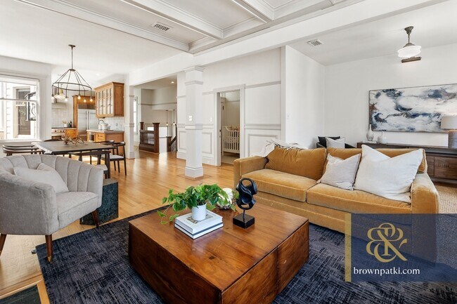 Foto del edificio - 1565 Clay St