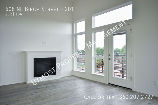 Building Photo - 2BD Apartment In The Heart of Downtown Camas