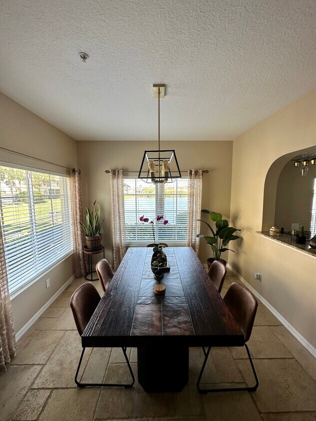 Foto principal - 3715 45th Terrace W