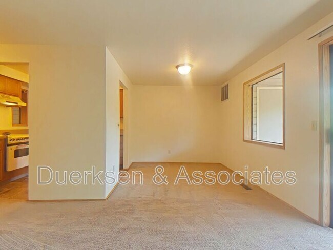 Foto del edificio - 2500 NW Princess