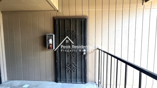 Building Photo - A Charming Timberlake 1bd/1ba Condo - Near...