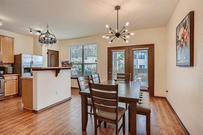 Foto del edificio - 1639 Bayland St