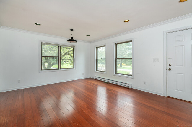 Foto del edificio - 433 Kent Cornwall Rd