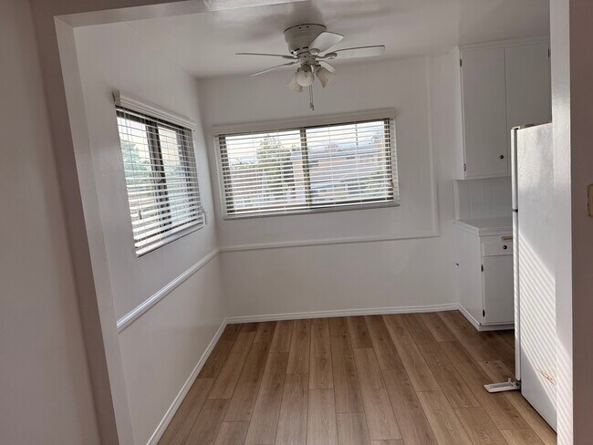 Foto del edificio - 3632 Greenfield Ave