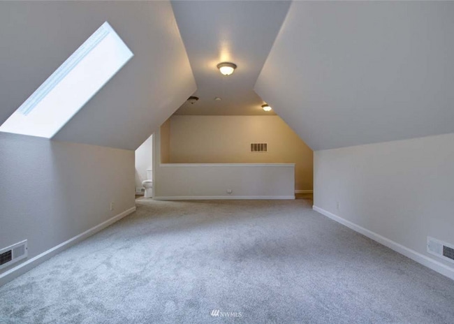 Building Photo - 2 Rosebud Pl