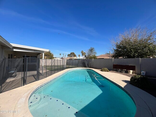 Building Photo - 7229 N 41st Dr