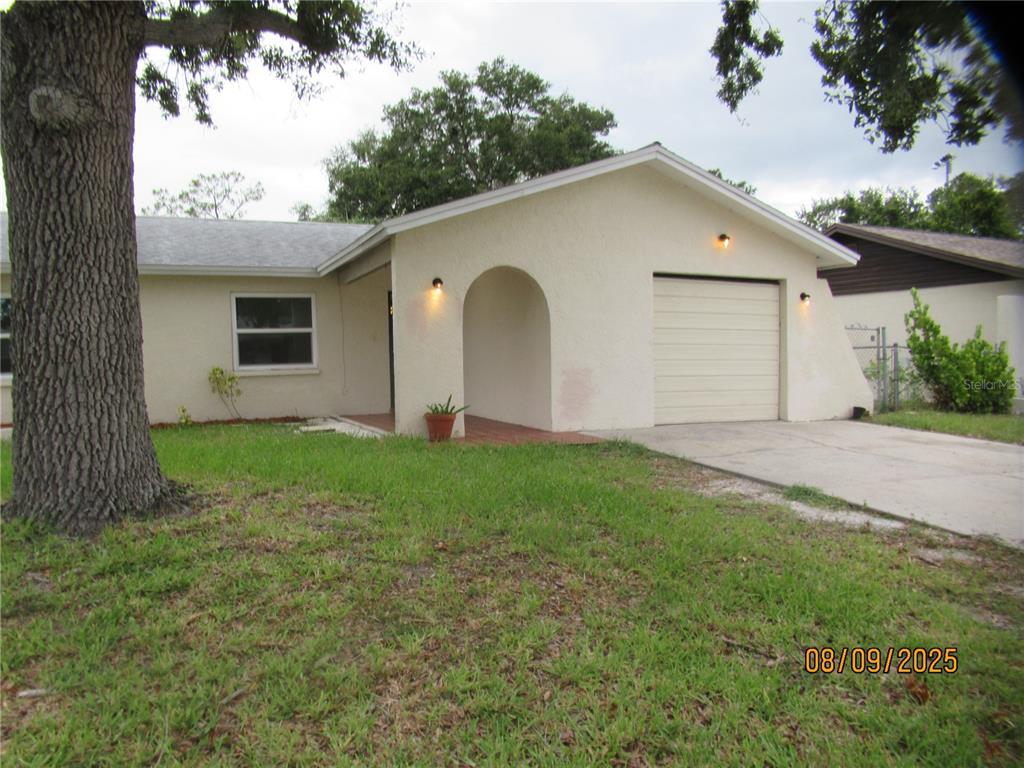 Foto principal - 2506 Mary Sue St