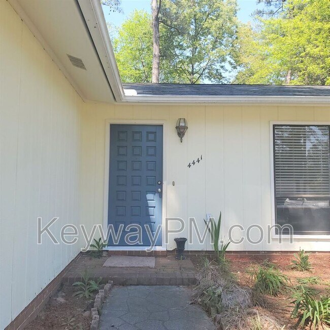 Foto del edificio - 4441 Shadowmoor Dr