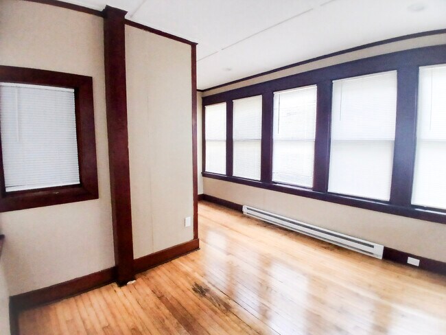 Foto del edificio - 475 Hamilton St