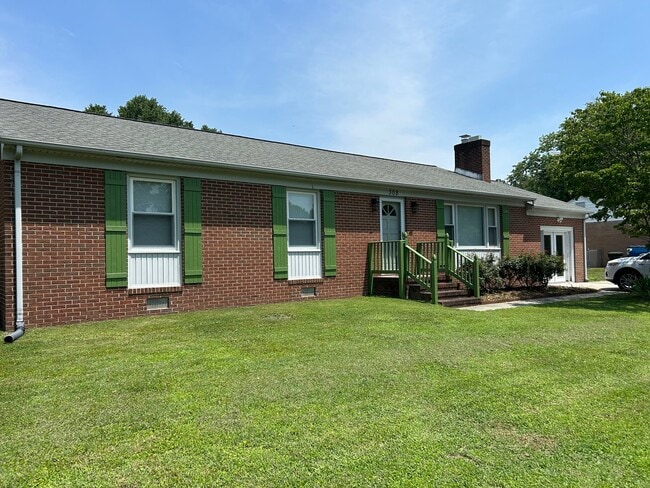 Building Photo - 308 Faulkner Rd