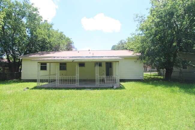 Foto del edificio - 2514 Post Oak Ave