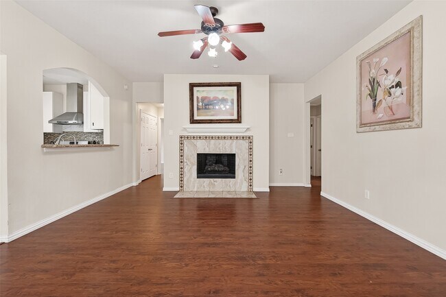 Foto del edificio - 19106 Mission Manor Ln