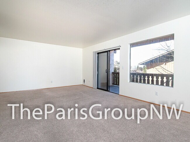 Building Photo - Big & Beautiful South Seattle 2BR/2BA