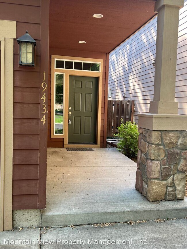 Foto del edificio - 3 br, 2.5 bath House - 19434 Hollygrape St