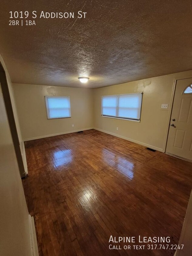 Building Photo - West Indy 2BR House w/Fenced Backyard!