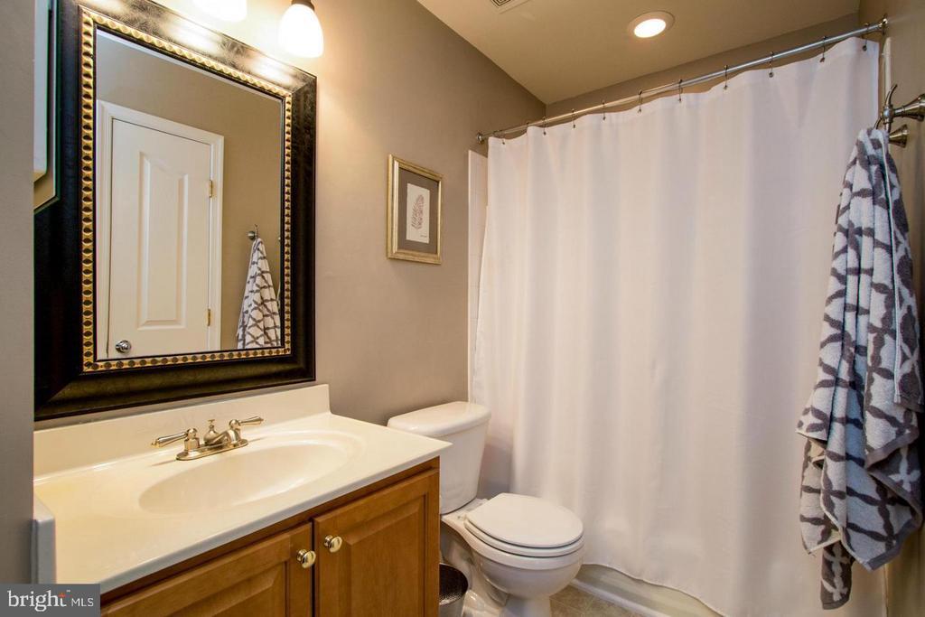 Primary Photo - 11922 Molly Pitcher Cir