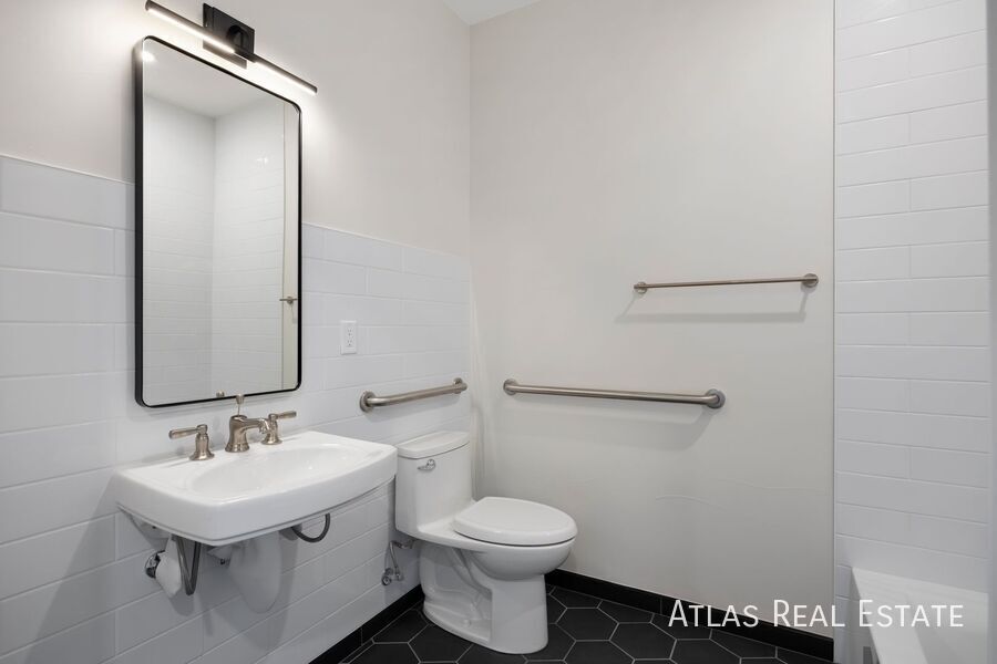Foto del edificio - 3600 W 29th Ave