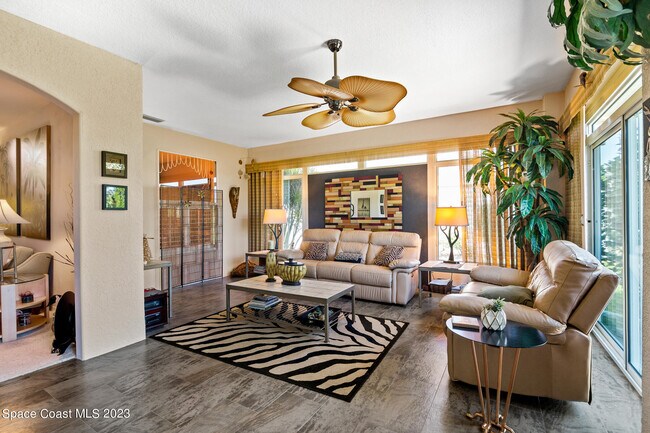 Foto del edificio - 4932 Oaklefe Ct