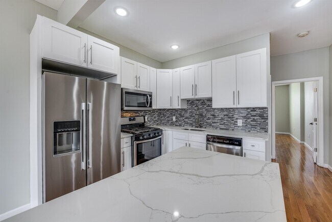 Foto del edificio - 222 69th St