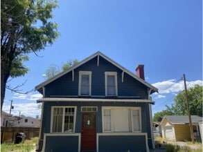 Building Photo - 421 Gunnison Ave