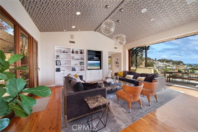 Building Photo - 1131 Emerald Bay